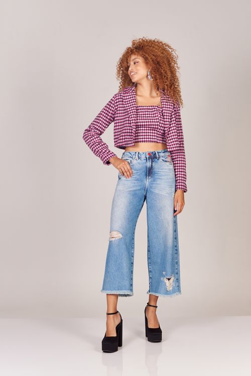 Calça Patogê feminina pantacourt jeans com detalhe bordado cintura alta (G4)