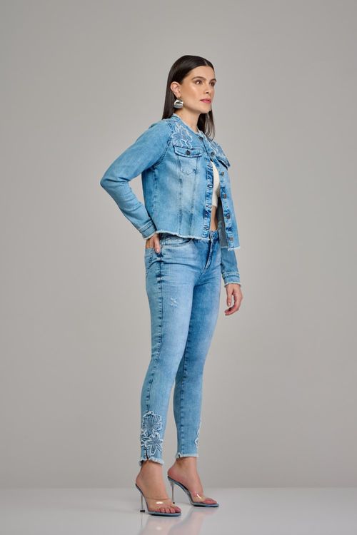 Calça skinny jeans feminina Patogê cintura média (G3) CL37427