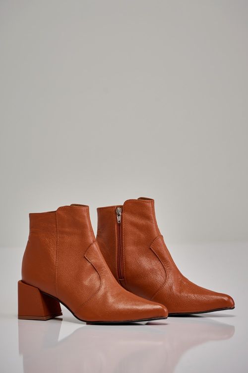 Bota bico fino feminina Patogê AC38034