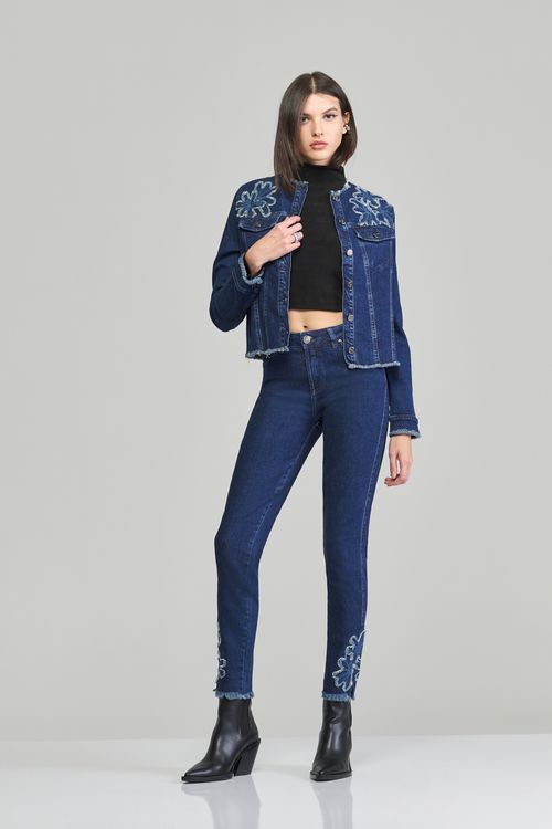 Calça skinny jeans feminina Patogê cintura média (G3) CL38414